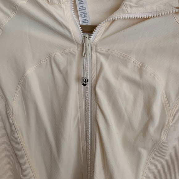 LULULEMON JACKET - Picture 4 of 8